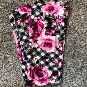 Lularoe 🦄 Unicorn 🦄 Print Pink Floral Plaid